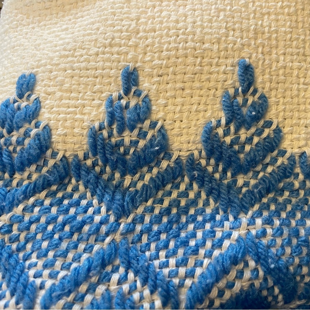 SALE! Vtg Blue White Geometric Embroidered Tablecloth Nordic Folk Art Style #612 - Picture 4 of 7